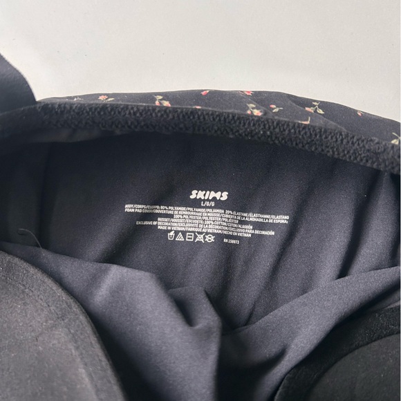 SKIMS Fits Everybody Bodysuit - Picture 3 of 4